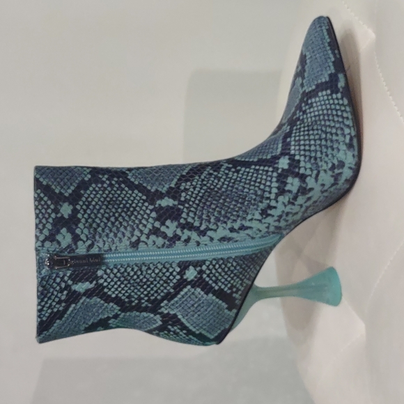Fawlie snakeskin leather boots Blue Black Clear Flared heel Gianni Bini 8 Ankle - Picture 5 of 8